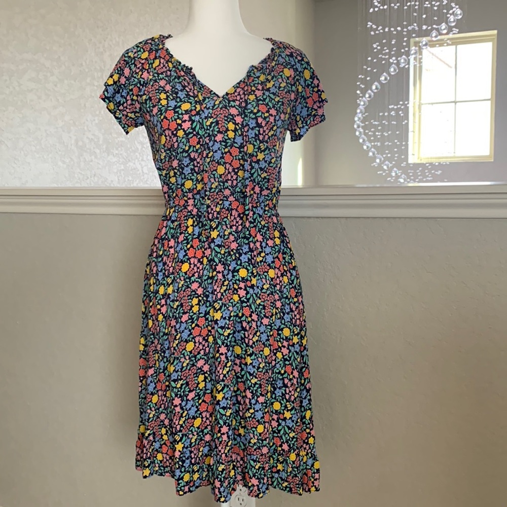 Talbots floral short sleeves flounce dress size 4P